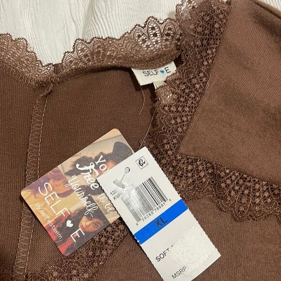 NWT- Self Esteem- XL - Picture 6 of 7